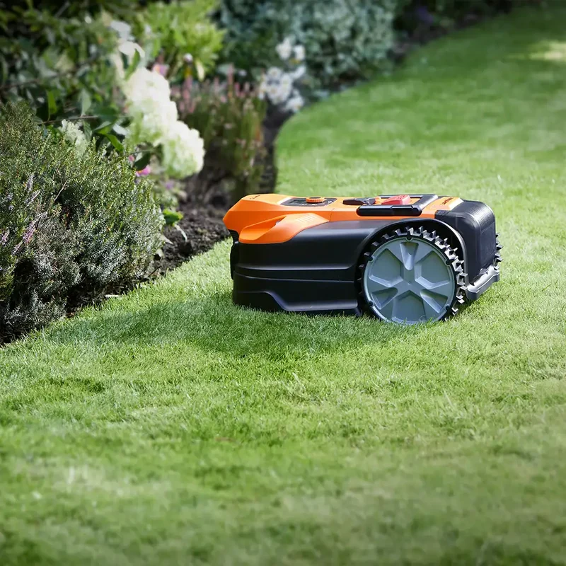 LawnMaster OcuMow® AMD18i-800 Plus | MX 24V Auto Charging Vision Robotic Lawnmower with App