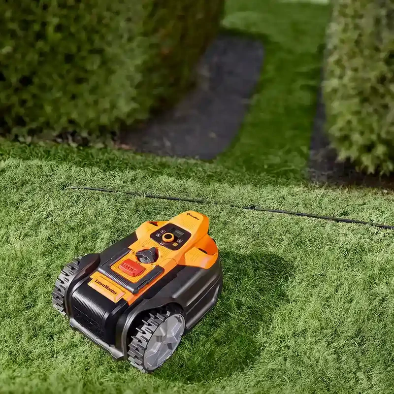 LawnMaster OcuMow® AMD18i-800 Plus | MX 24V Auto Charging Vision Robotic Lawnmower with App