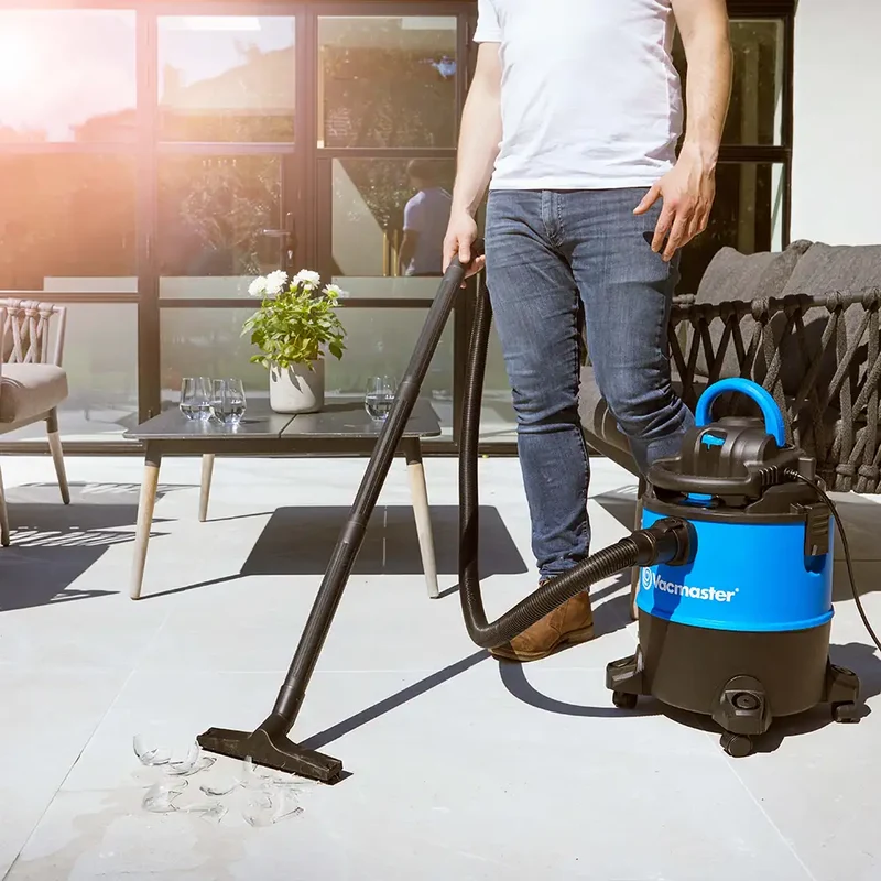 Vacmaster 2-in-1 Wet & Dry Vacuum Cleaner | Garden & Artificial Grass Vacuum Cleaner with Detachable Leaf Blower