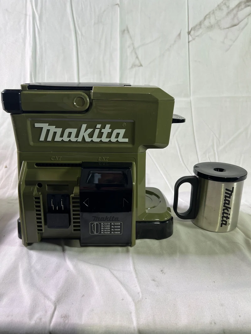 Makita DCM 501 ZO Akku Kaffeemaschine 12 V max. / 18 V Olive - Outdoor Adventure Edition Solo - ohne Akku, ohne Ladegerät - Gebraucht