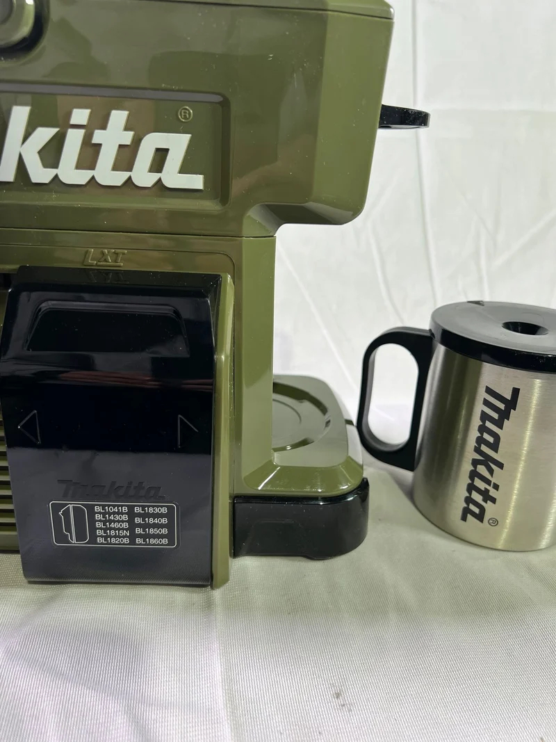 Makita DCM 501 ZO Akku Kaffeemaschine 12 V max. / 18 V Olive - Outdoor Adventure Edition Solo - ohne Akku, ohne Ladegerät - Gebraucht