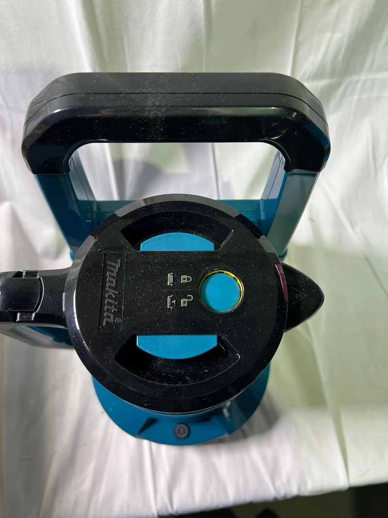 Makita DKT 360 Z Akku Wasserkocher 36 V ( 2x 18 V ) 0,8 L Solo - ohne Akku, ohne Ladegerät - Reparaturgerät