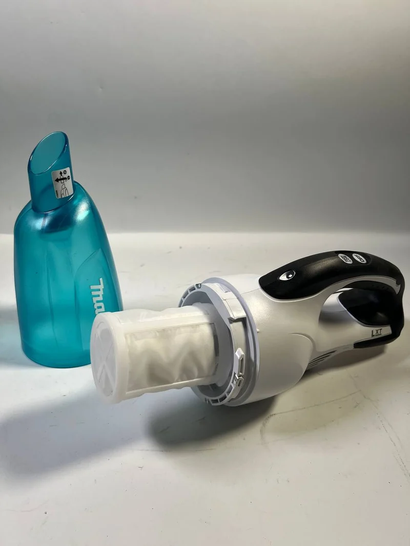 Makita DCL 181 FZWX Akku Staubsauger 18 V 53 mbar 0,65 L Solo - Leicht Gebraucht