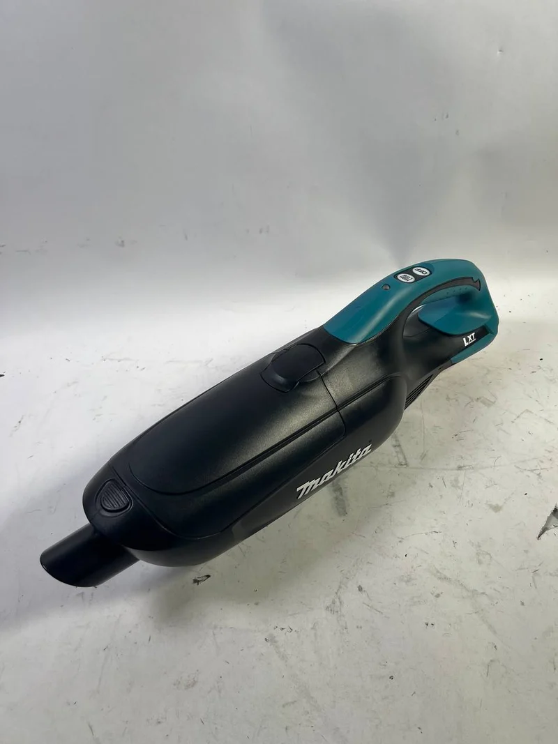 Makita DCL 182 ZB Akku Staubsauger 18 V Schwarz Solo - Leicht Gebraucht
