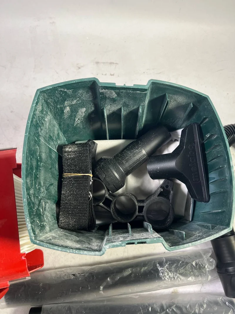 Metabo AS 18 L PC Compact Akku Sauger 18 V 6 l IPX4 Staubklasse L ( 602028850 ) Nass und Trocken Solo - Gebraucht
