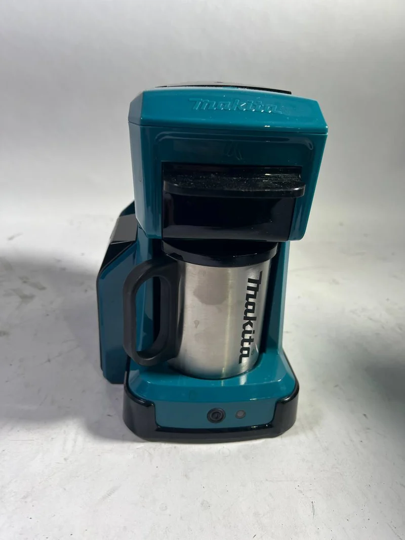 Makita DCM 501 Z Kaffeemaschine Akku betrieben, tragbar - Gebraucht