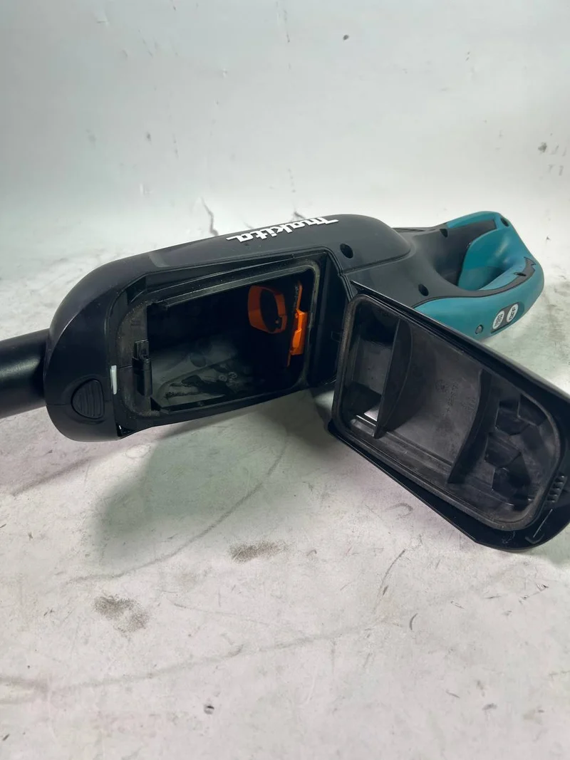 Makita DCL 182 ZB Akku Staubsauger 18 V Schwarz Solo - Gebraucht