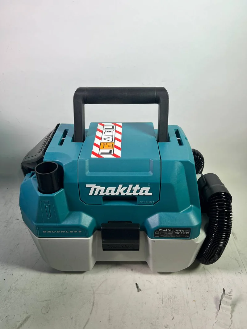 Makita DVC 750 LZX1 Akku Staubsauger Nass und Trockensauger 18 V tragbar - Leicht Gebraucht
