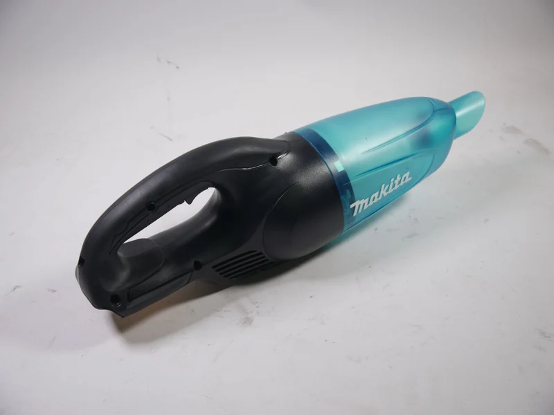 Makita DCL 180 ZB 18VStaubsauger schwarz Solo + Zubehör - Leicht Gebraucht