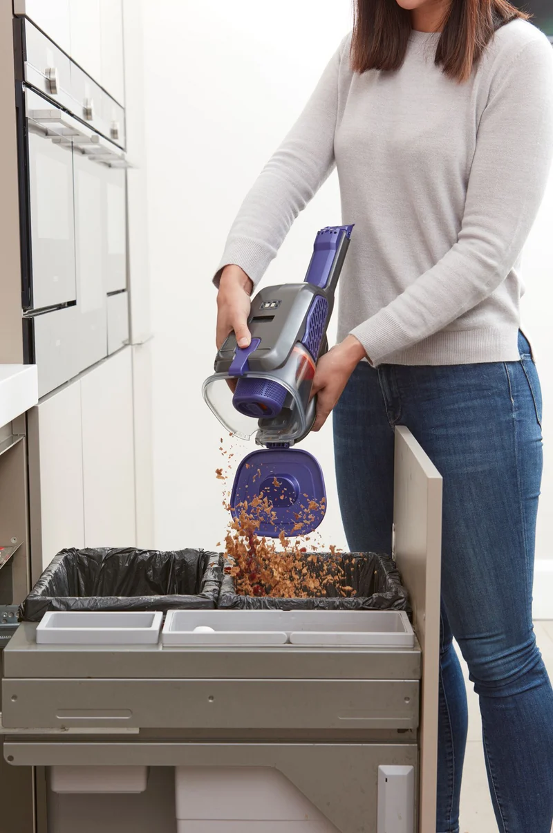 BLACK & DECKER 18V Dustbuster Handheld Vacuum with Powered Pet Brush