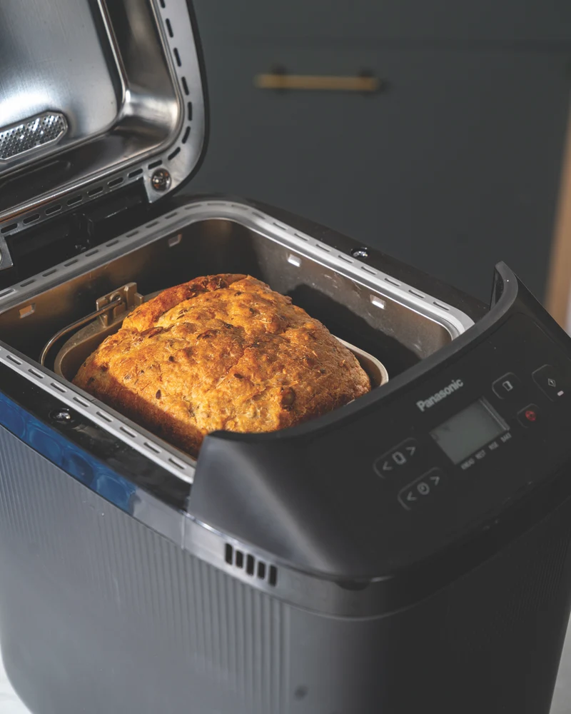 Panasonic Compact Bread Maker Black