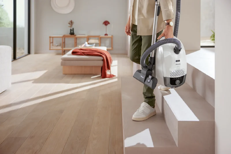 Miele Guard S1 Bagged Vacuum Nordic Blue