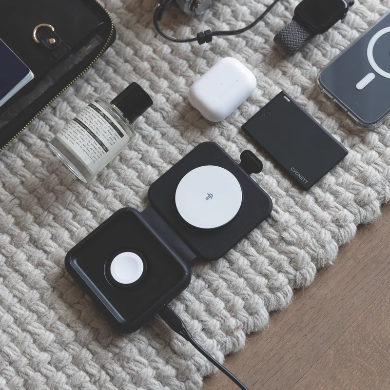 Cygnett Voyager Qi2.0 MagTravel 2-in-1 Travel Charger