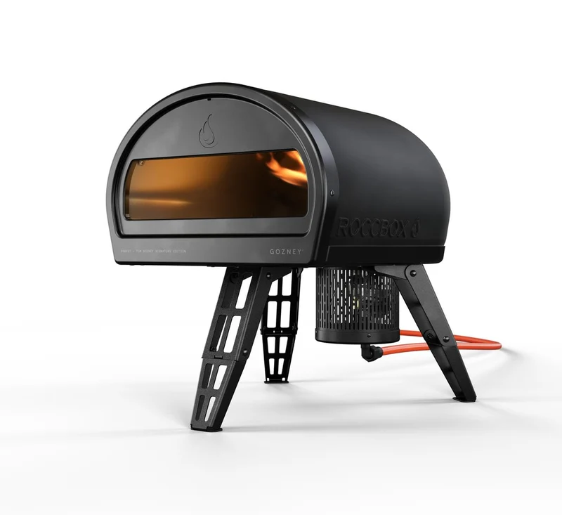 Gozney Roccbox Pizzaofen mit Abdeckhaube und Roccbox Pizzawender