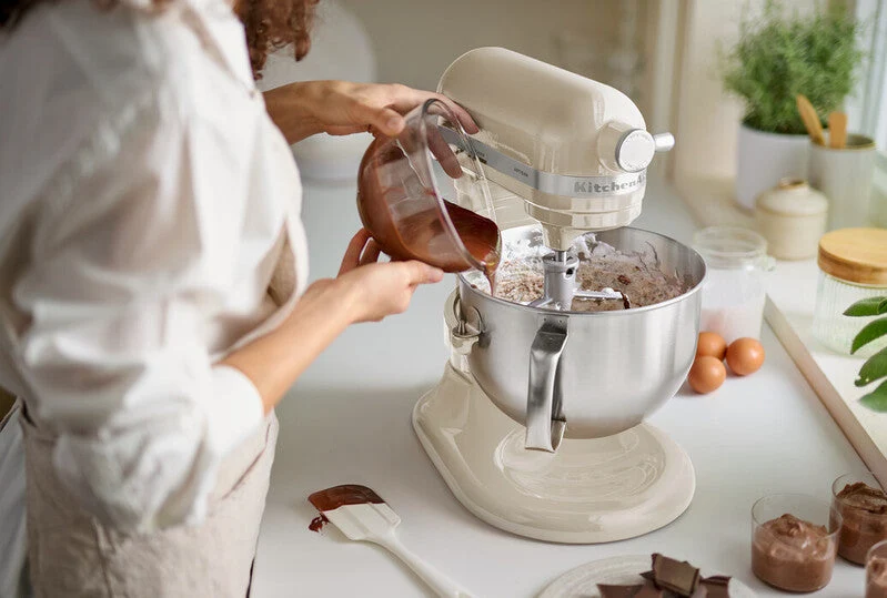 KitchenAid Küchenmaschine mit Schüsselheber 5,6 L Artisan 5KSM60SPX