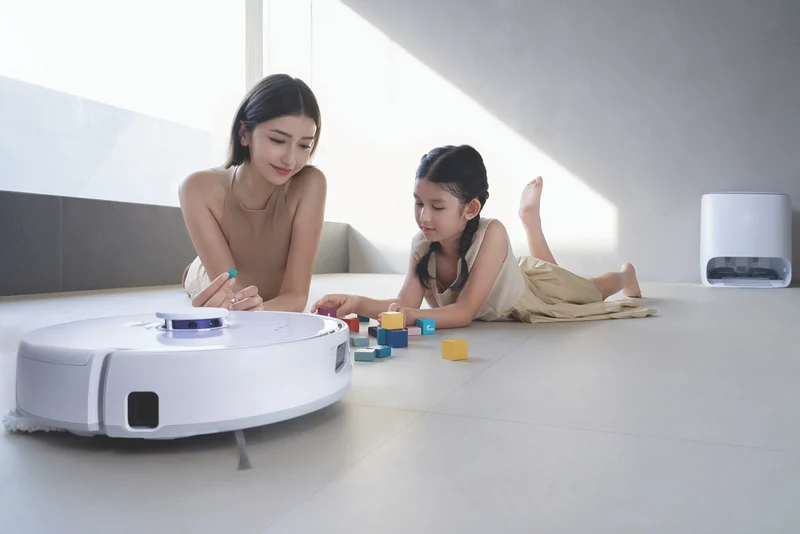 Narwal Freo X Ultra Robot Vacuum and Mop