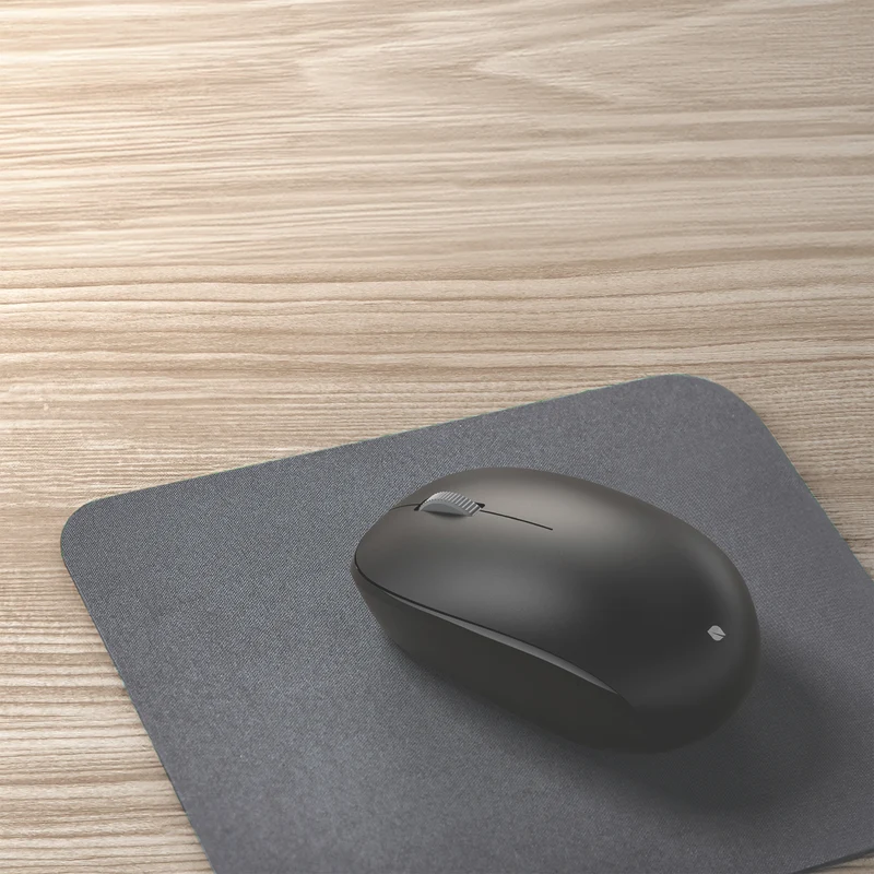 Incase Bluetooth Mouse Designed by Microsoft (Black)