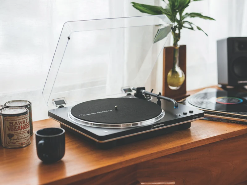 Audio Technica LP70X Bluetooth Turntable Black/Silver
