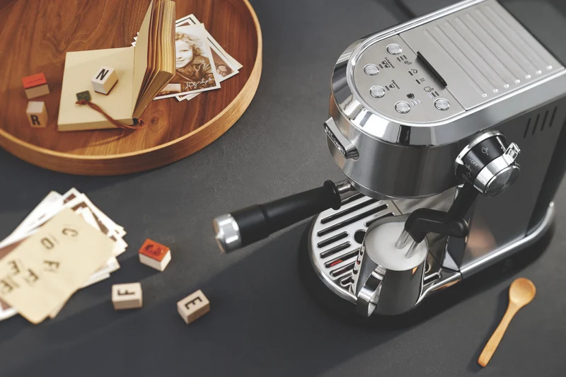 DeLonghi Dedica Maestro Plus Coffee Machine