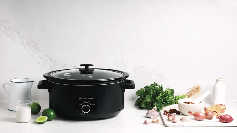 Russell Hobbs 7L Matte Black Slow Cooker