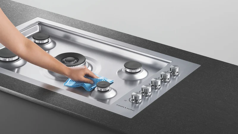 Fisher & Paykel 90cm Series 9 5 Burner Gas Cooktop, Flush Fit, LPG