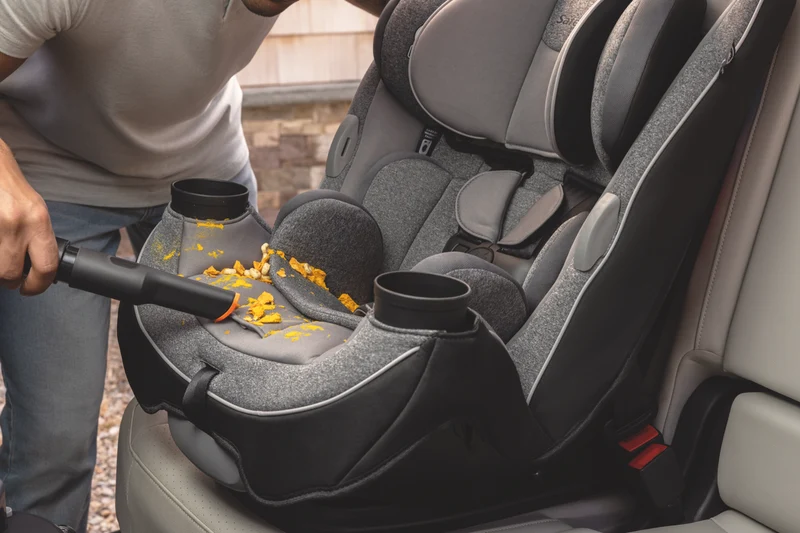 Shark MessMaster Portable Wet/Dry Vacuum