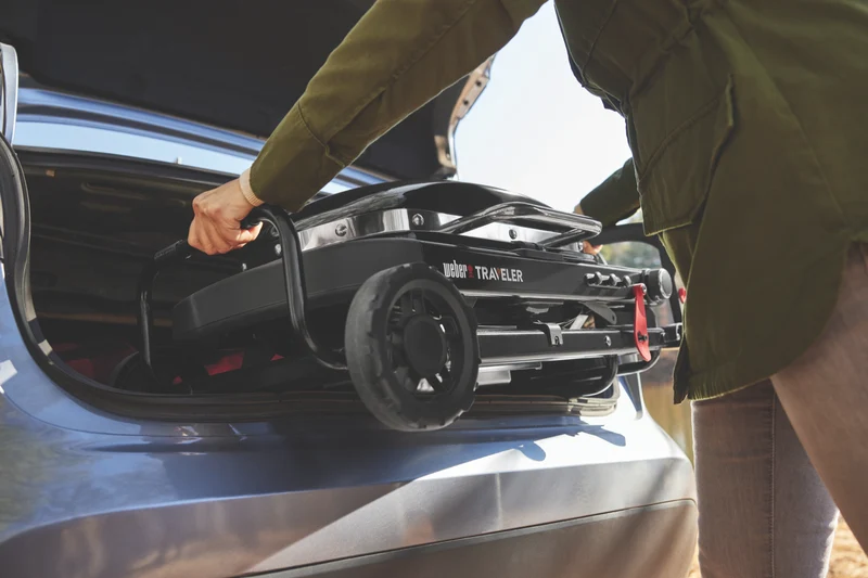 Weber Traveler Compact