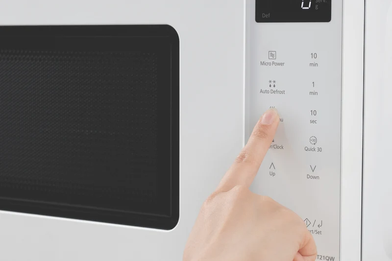 Panasonic 20L 800W Compact Microwave White