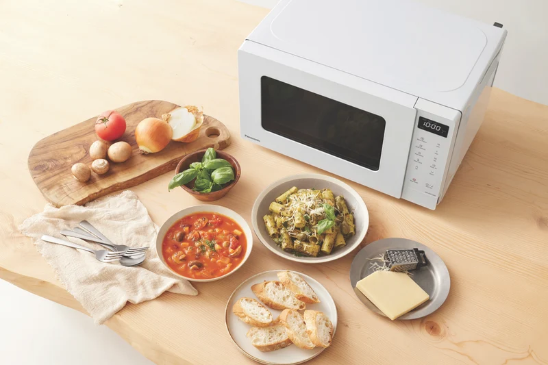 Panasonic 20L 800W Compact Microwave White