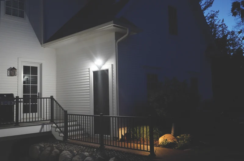 Arlo Wired Floodlight Camera (White)