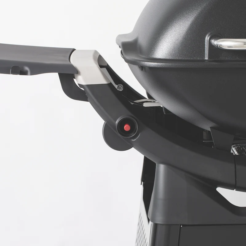 Weber Family Q 3100N+ LP Midnight Black