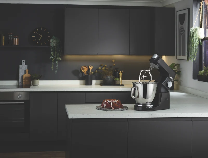 Kenwood Titanium Chef Baker XL Stand Mixer Black