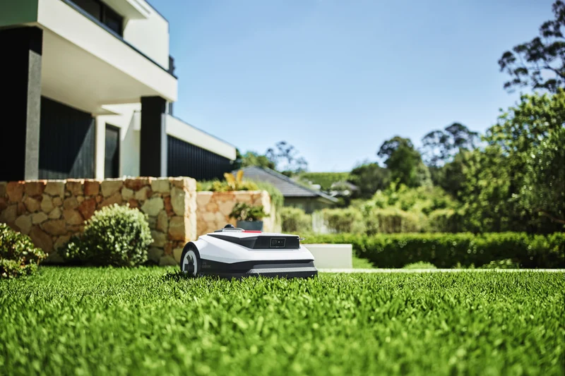 Ecovacs GOAT A2000 LiDAR Pro Robotic Lawn Mower