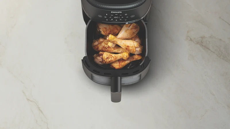 Philips 2000 Series 4.2 Litre Large Airfryer Black