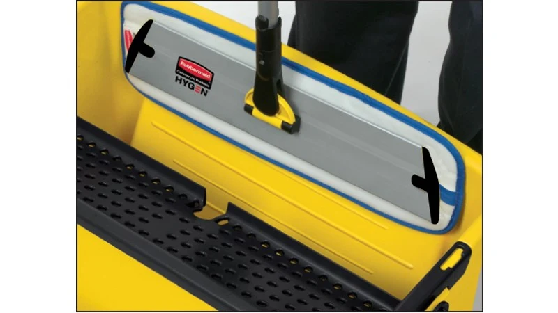 Standardfahreimer mit Rollen + Abstossgitter