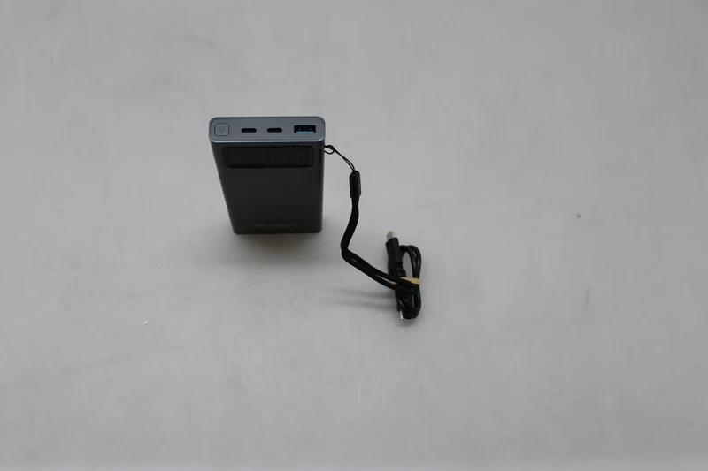 64x B-Ware VOLTCRAFT Powerbank Akku Ladegerät Grau Fast Charge Power 10000 mAh 64 STÜCK