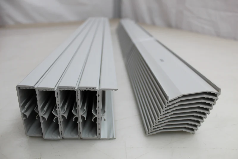 B-Ware Rittal Abdeckprofil Busbar 40x10 bis 60x10mm SV3085000 10 Stück SIEHE TEXT/FOTO