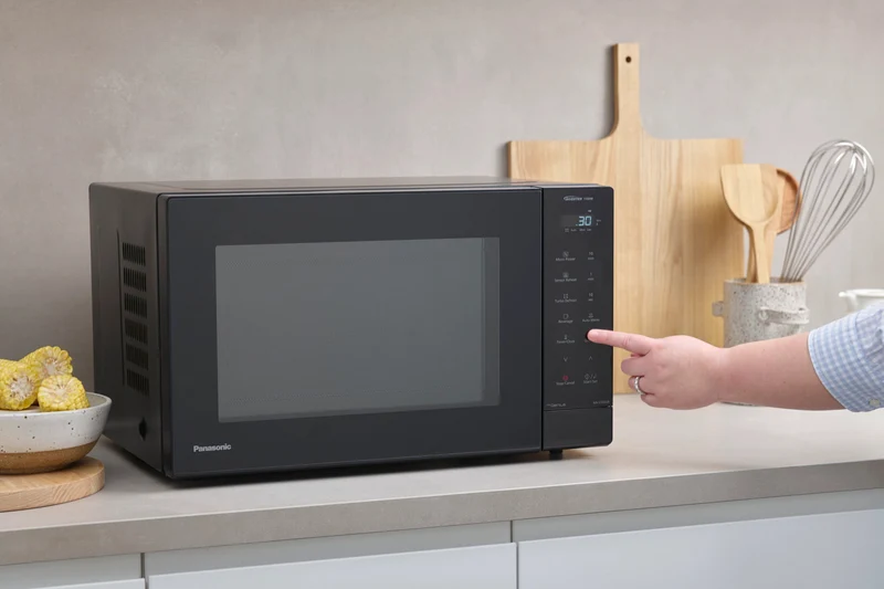Panasonic 32L 1100W Inverter Microwave - Black