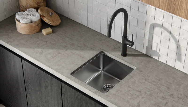 Oliveri Vilo Goose Neck Pull Out Mixer, Matte Black