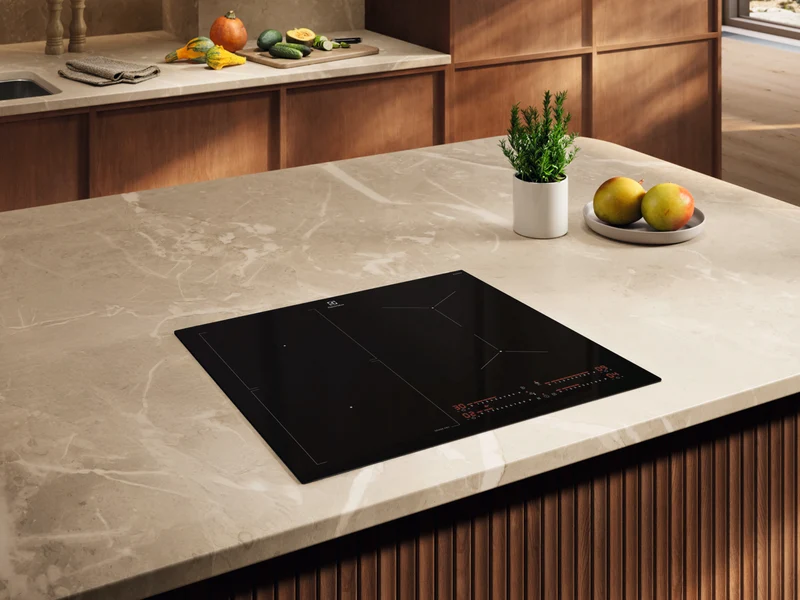 Electrolux 60cm 4 Zone Induction Cooktop with SenseFry, Black, 700 Series