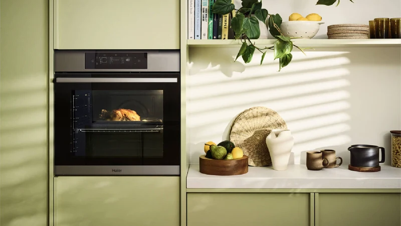 Haier 500 Series 60cm Electric Self Cleaning Oven, 14 Function, Air Fry, Steam Assist, Stainless Steel
